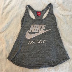 💕3/$10 Vintage Nike Racerback😎